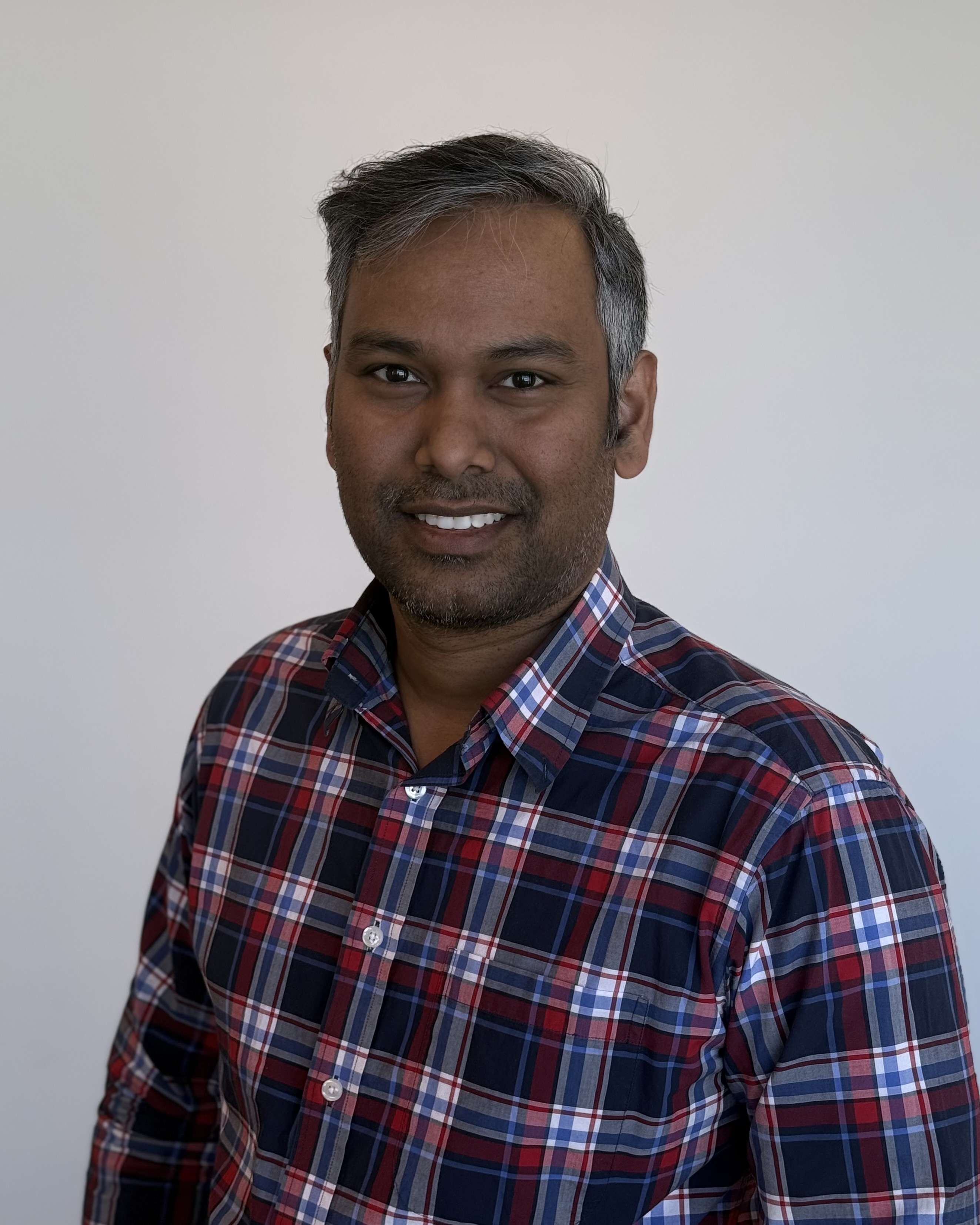 Gugan Eswaran, PhD - Head of Research and Development at DeepScan Diagnostics